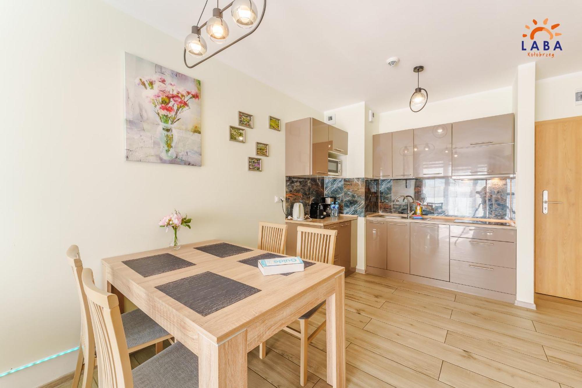 Laba Kolobrzeg Apartamenty Kasprowicza 20Ab Kołobrzeg Exterior foto